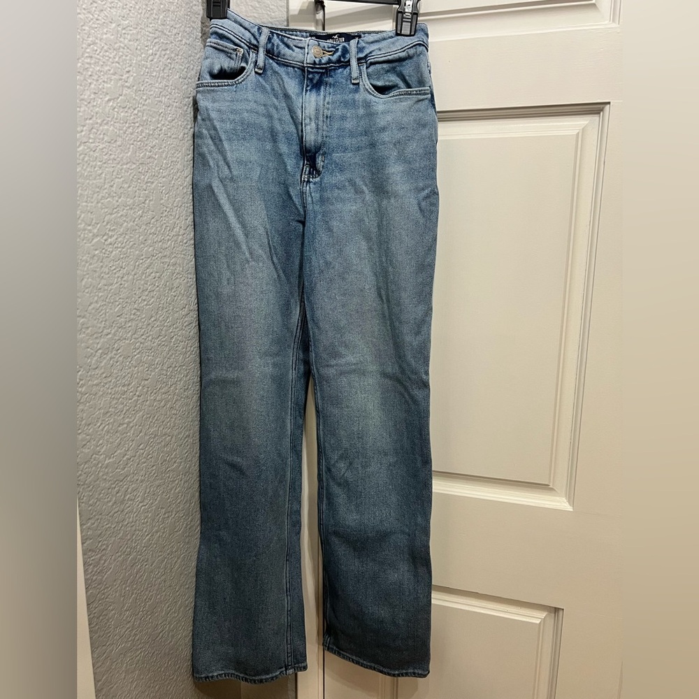 Hollister Ultra High-Rise Dad Jeans